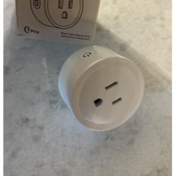 New Smart Plug, Works with Alexa Only, Simple Setup with One Voice Command - Picture 1 of 3